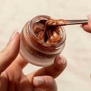 Master Radiance Base in Deep in Radiance